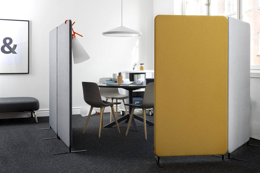 Acoustic office dividers creating a meeting area