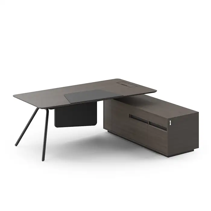 Arqus right-handed desk with credenza, modesty panel and desk pad