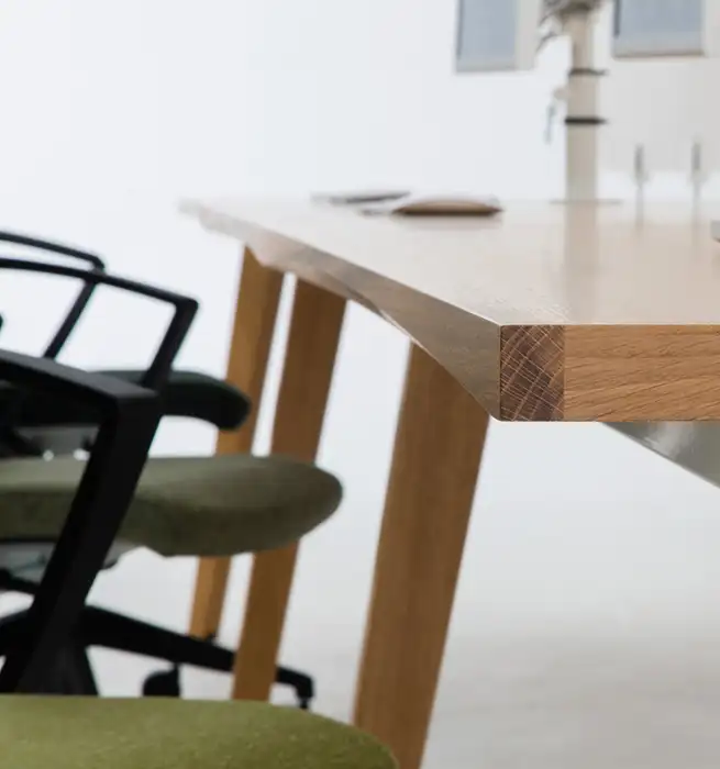 Martin Bench desk edging in wood veneer
