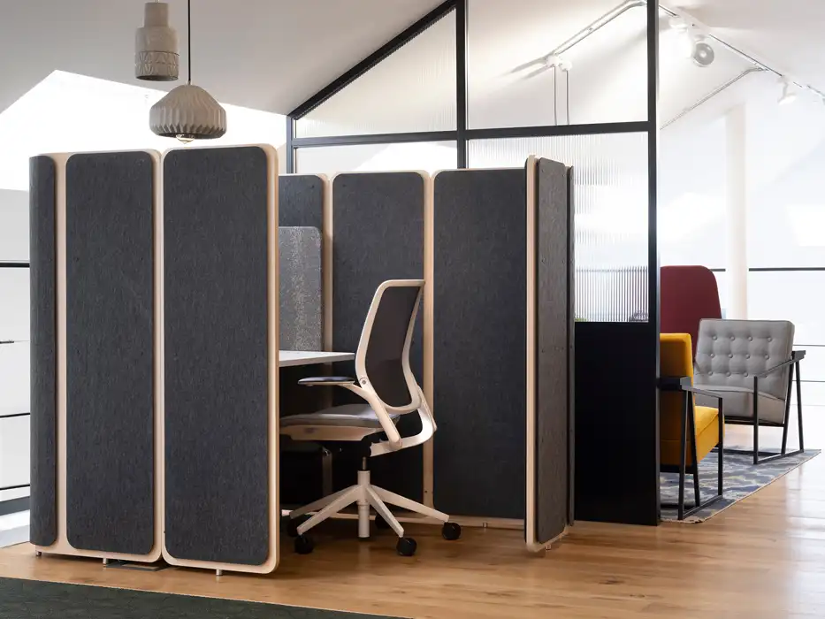 Large Coppice work booth