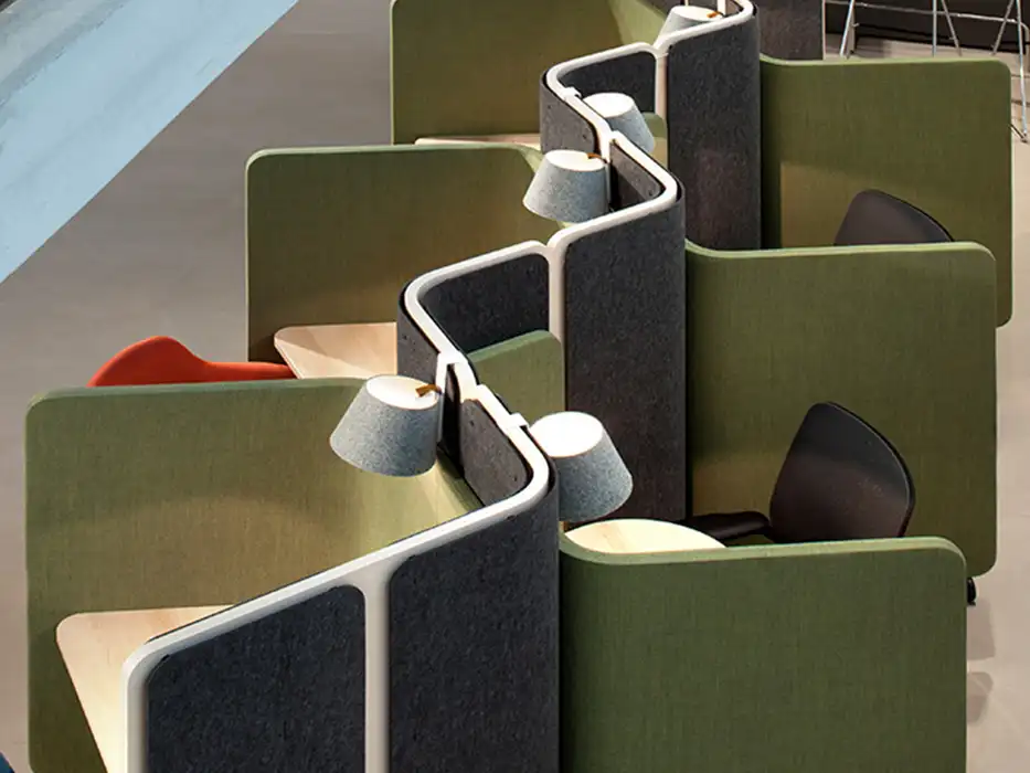 Coppice work booths in a zig-zag layout