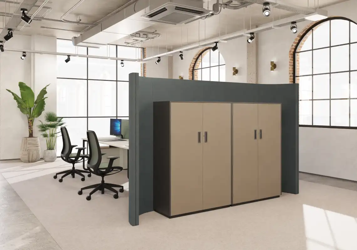 Limbus Sub end of desk acoustic office screen