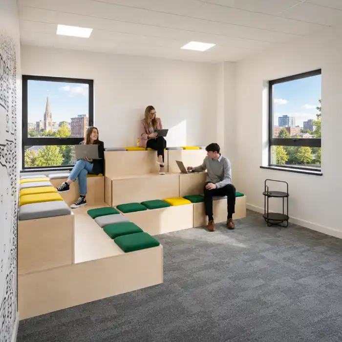 Collaborative auditorium platform seating for corners of rooms