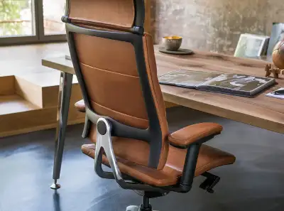 Open Up modern classic executive chair