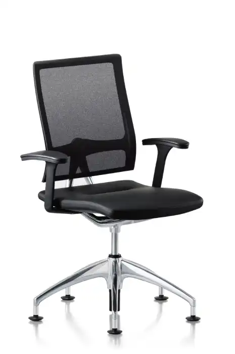 Open Up visitor and meeting chair with mesh back