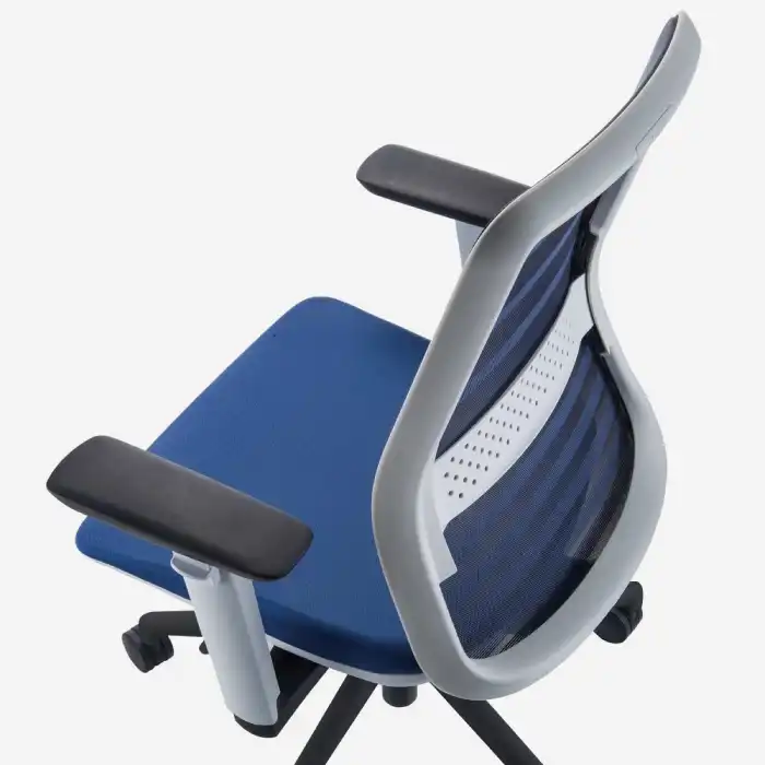 Tonique 2D armrests for height and depth adjustment